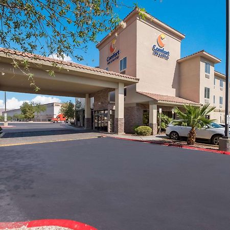 Comfort Inn & Suites Las Vegas - Nellis Extérieur photo