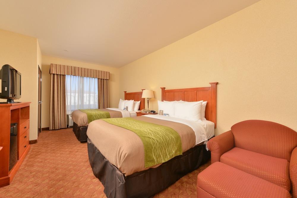 Comfort Inn & Suites Las Vegas - Nellis Extérieur photo