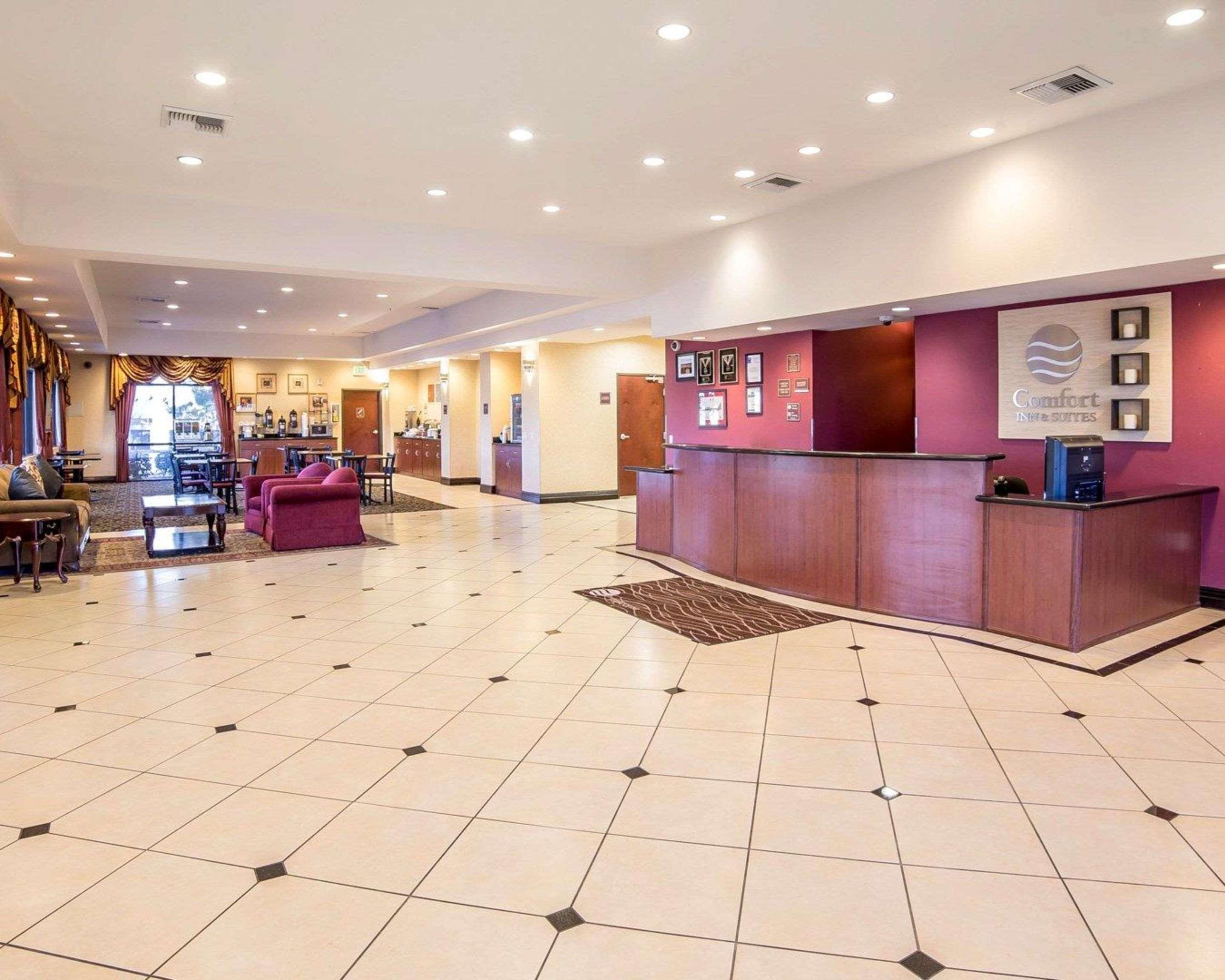 Comfort Inn & Suites Las Vegas - Nellis Extérieur photo