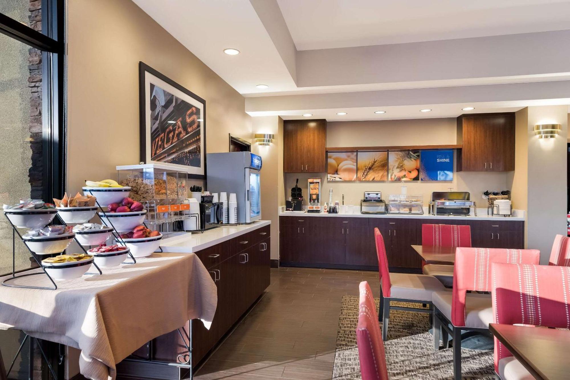 Comfort Inn & Suites Las Vegas - Nellis Extérieur photo